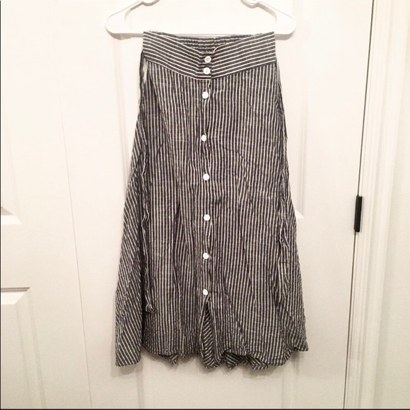 Gray striped midi skirt - Picture 2 of 2